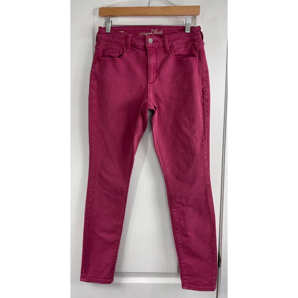 Universal Thread Women's High Rise Skinny Jeans Dark Pink Denim Size 2 / 26 R